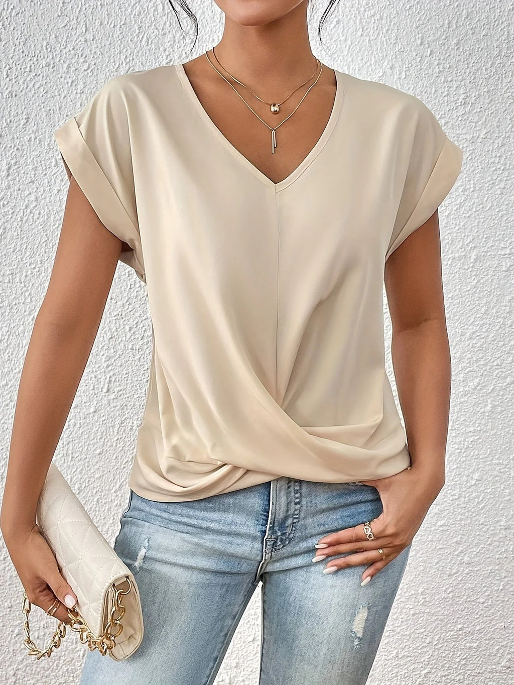Cleo | Camiseta con escote corazón
