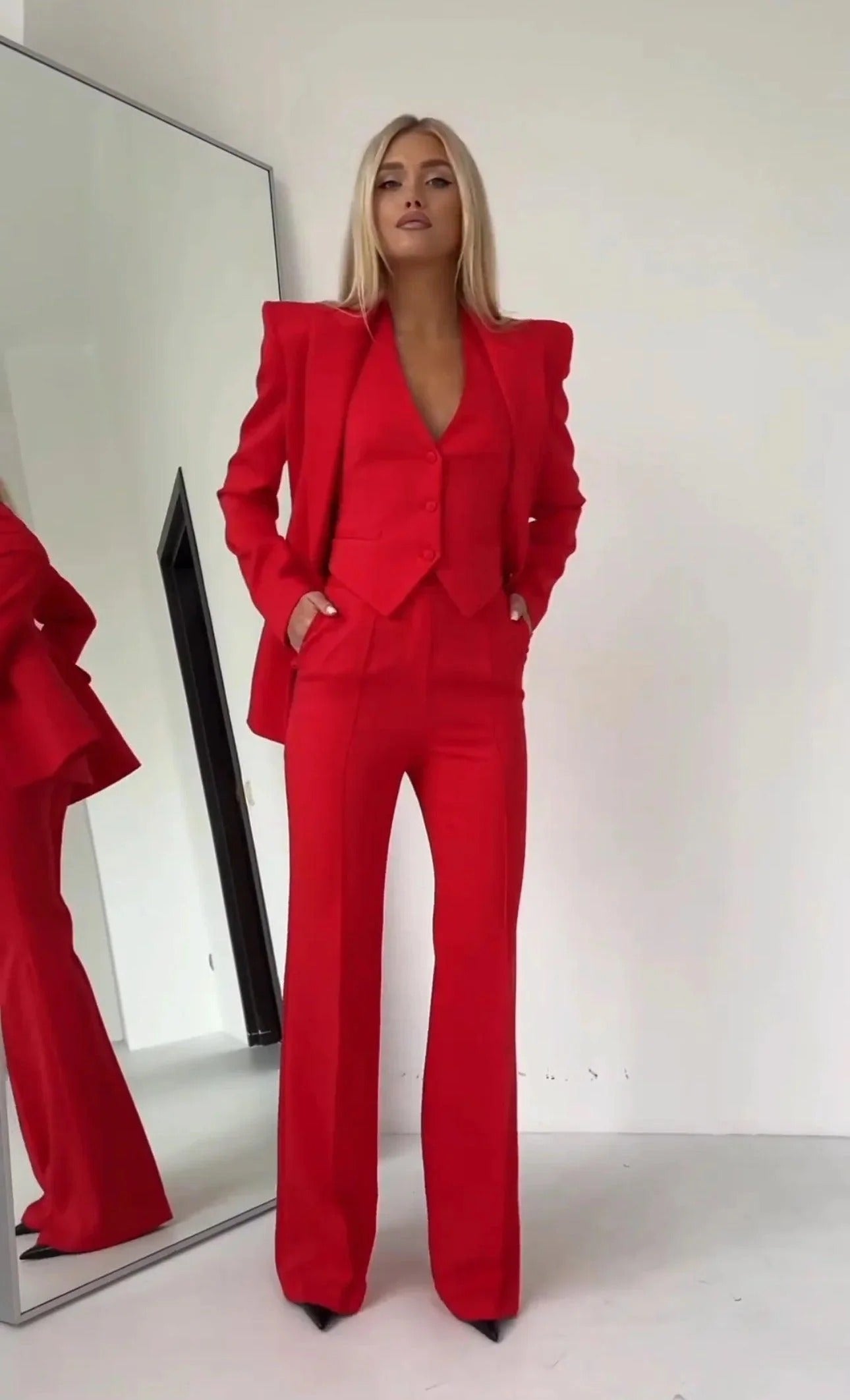 Imperial | Traje de tres piezas de mujer