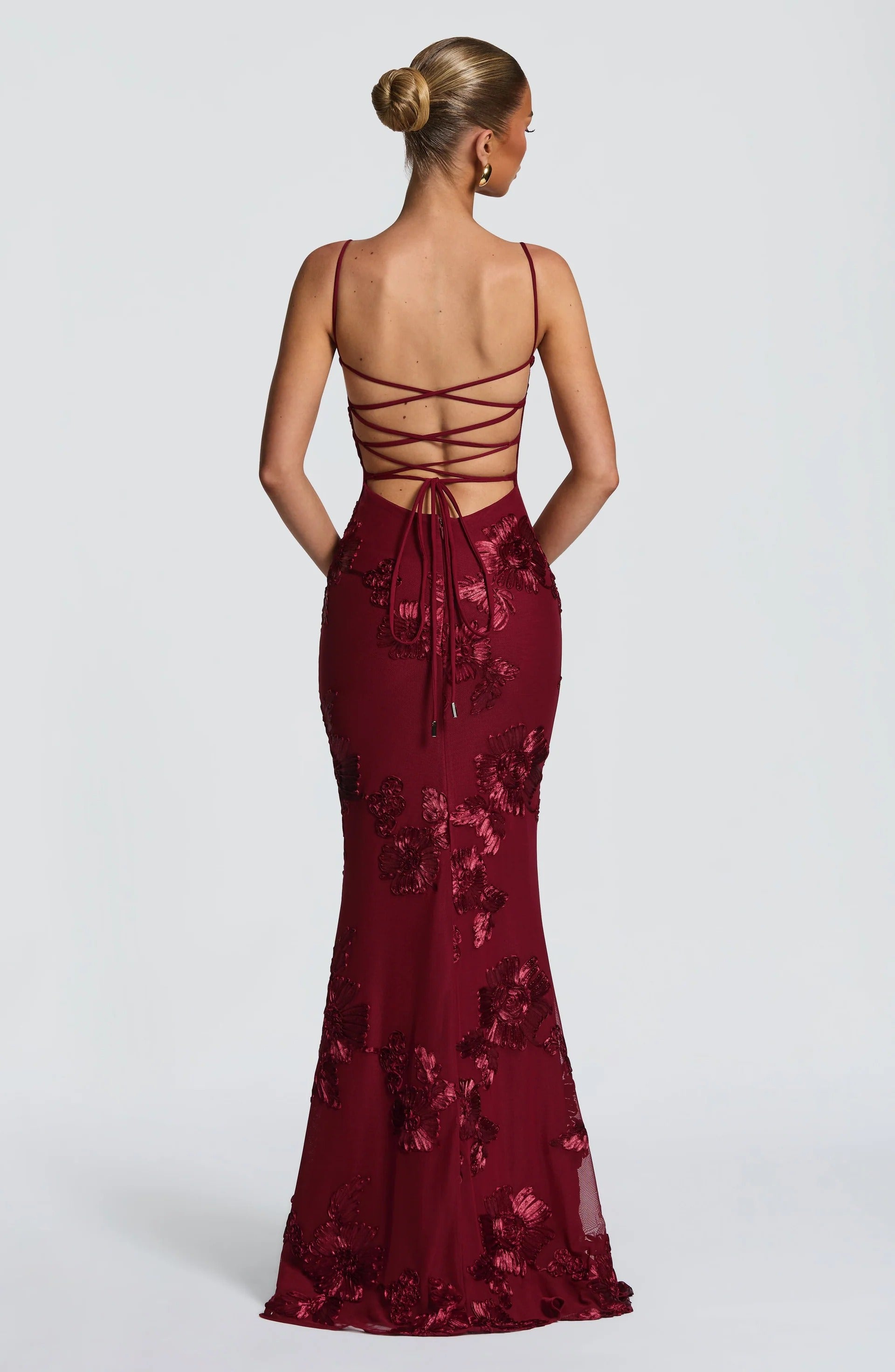 Gabriela | Vestido maxi corsé con detalles florales