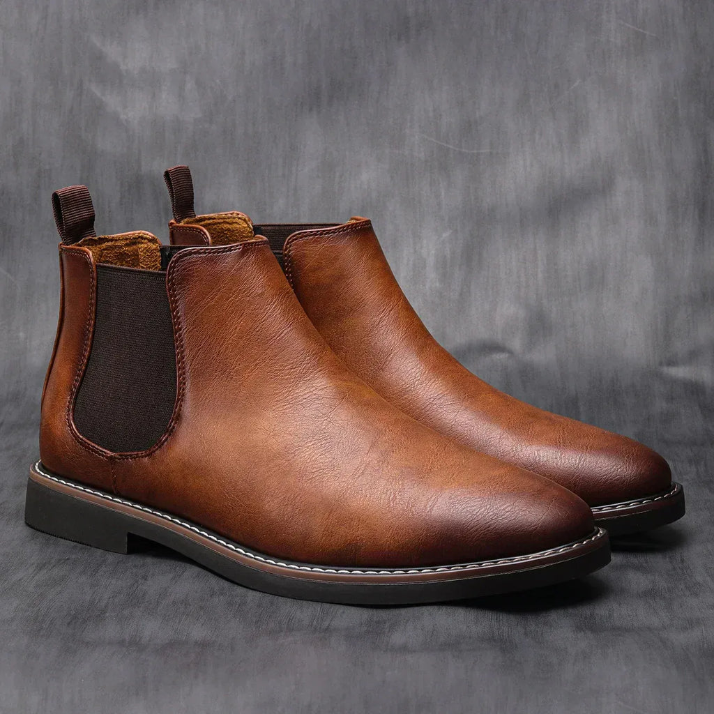 Clásico | Botín Chelsea de cuero para hombre