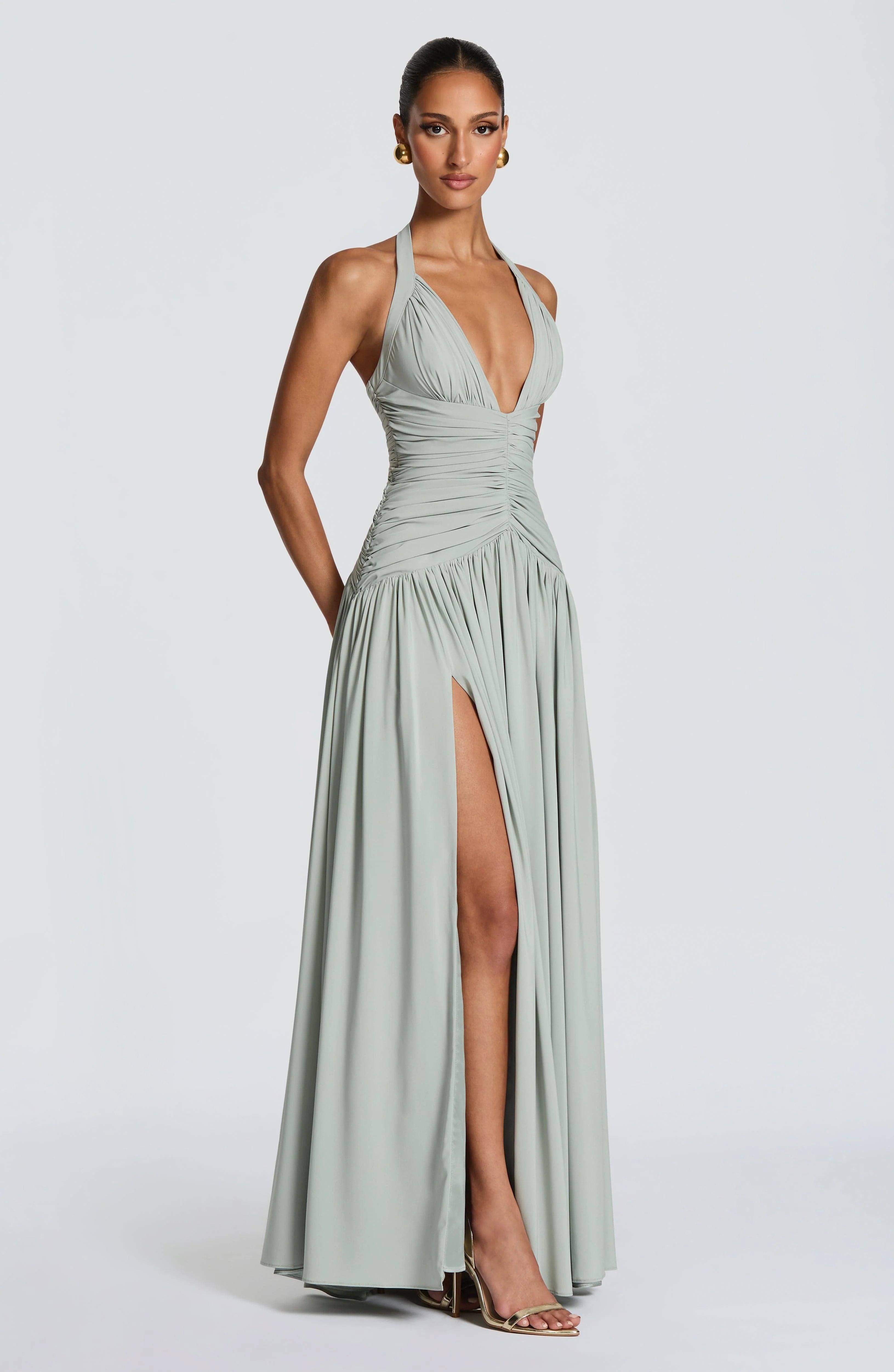 Martina | Vestido maxi halter con efecto drapeado