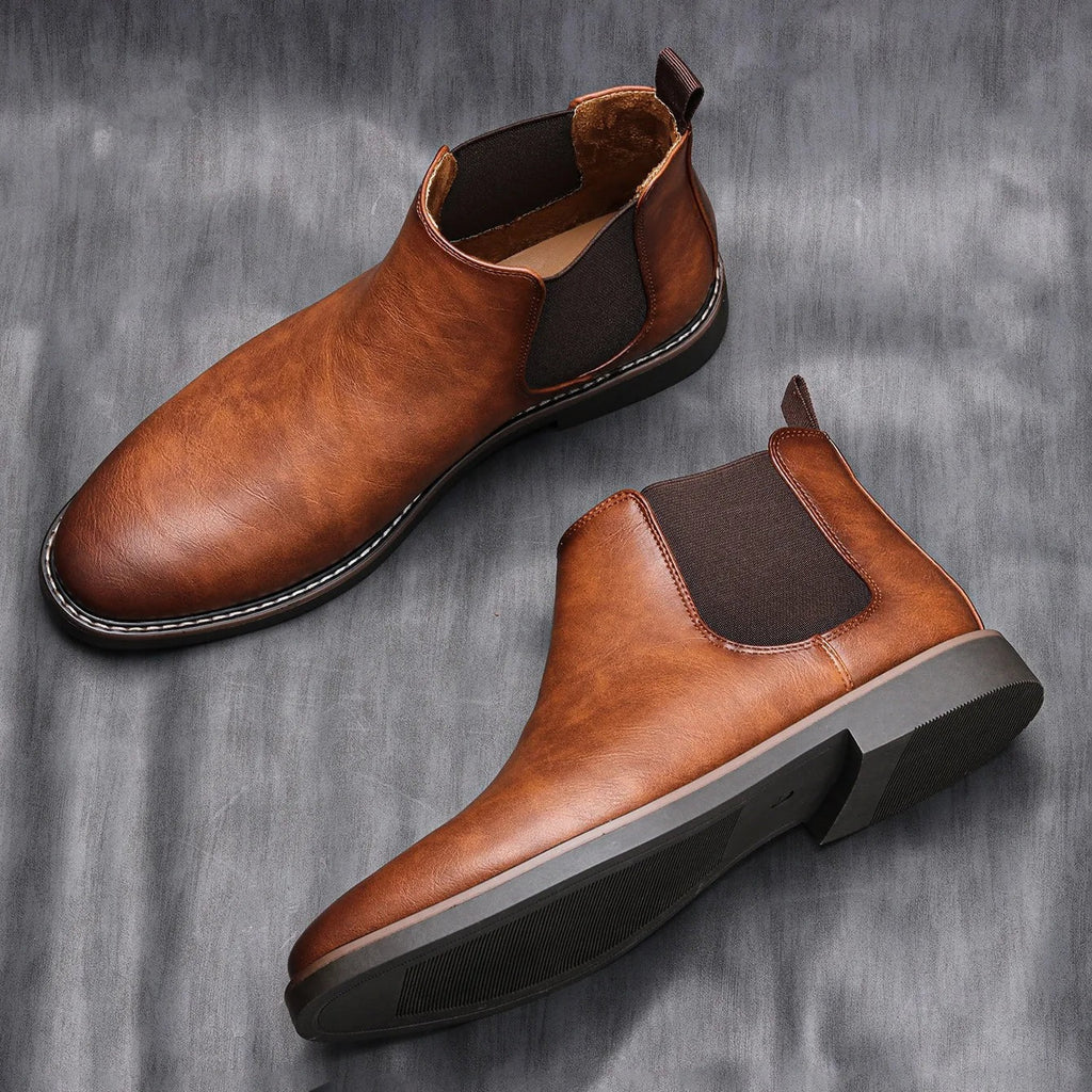 Clásico | Botín Chelsea de cuero para hombre