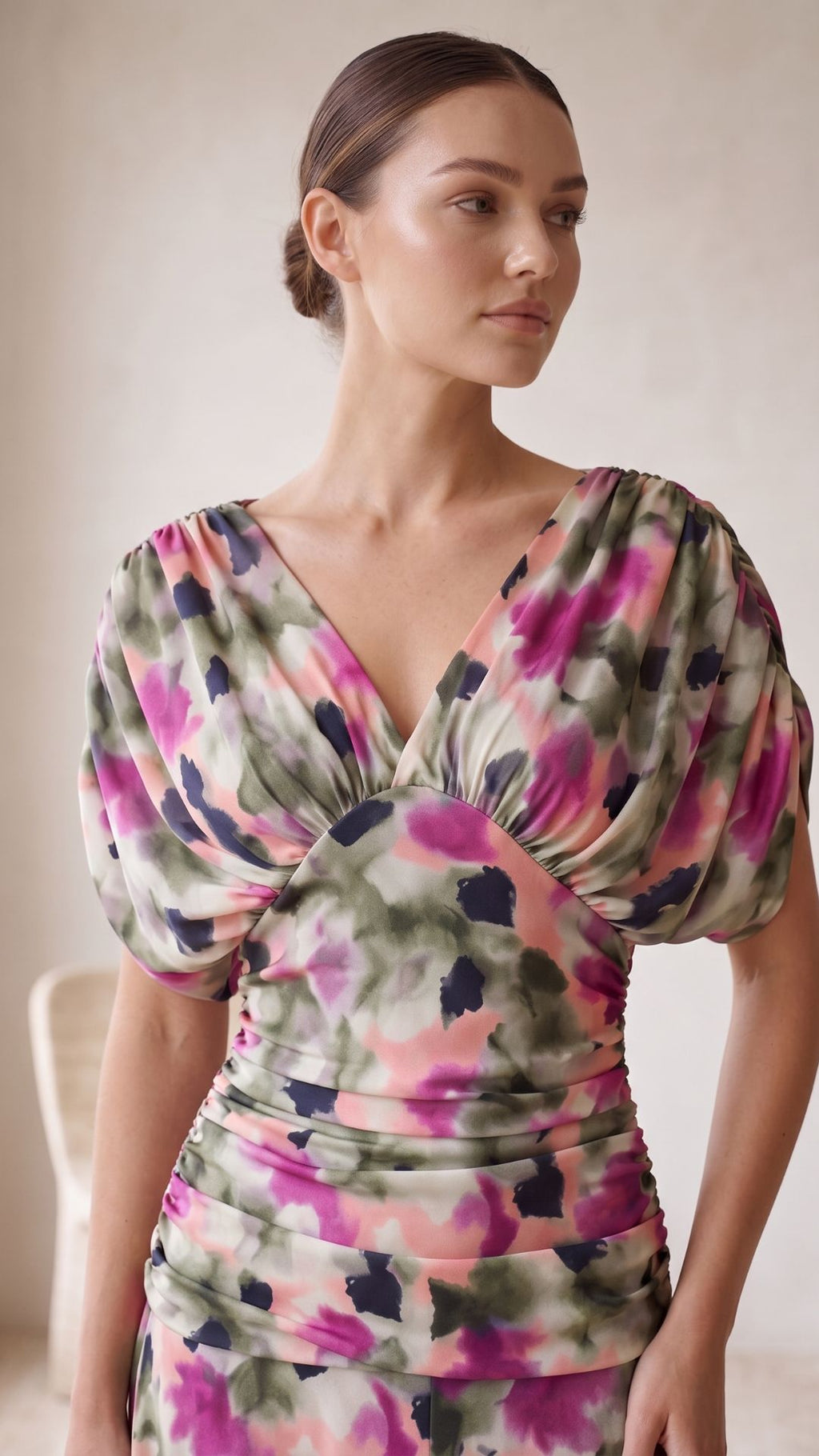 Aquarelle | Vestido midi drapeado con estampado artístico